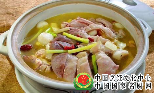 淼福猪肚鸡|中国名菜
